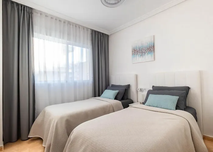 Cura Mar 2br Exterior 1ba 150m To The Cura